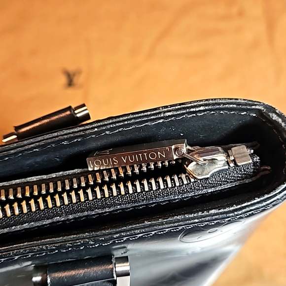 Authentic Louis Vuitton black noir matte monogram Stockton shoulder / tote bag - Picture 9 of 16